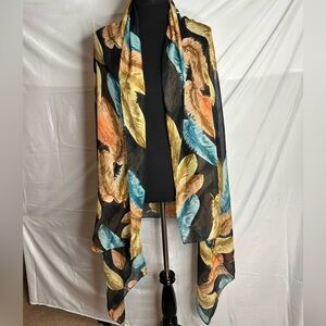 Ladies beach sarong wrap /shawl in a feather printed pattern 73”x39”.Very light